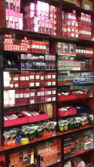 石嘴山雅詩蘭黛化妝品 值得信賴 蘭州志達(dá)昌商貿(mào)供應(yīng)